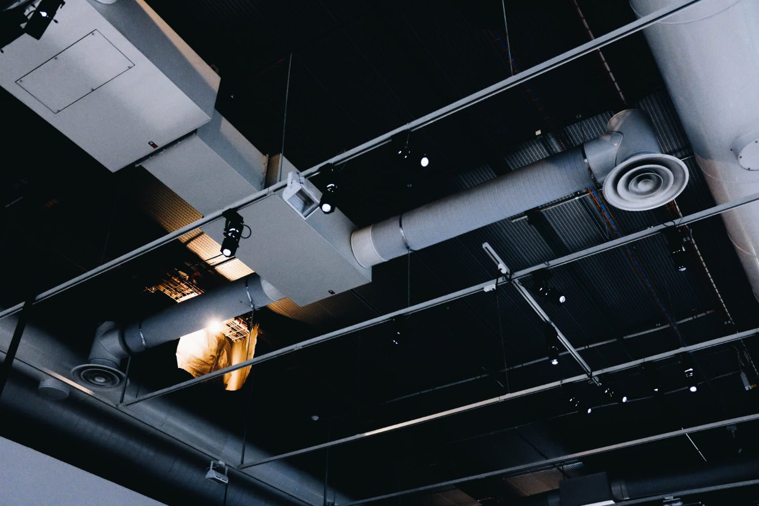 HVAC maintenance tips for buildings over the summer months2
