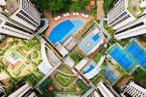 Comparison chart of facility management and property management roles